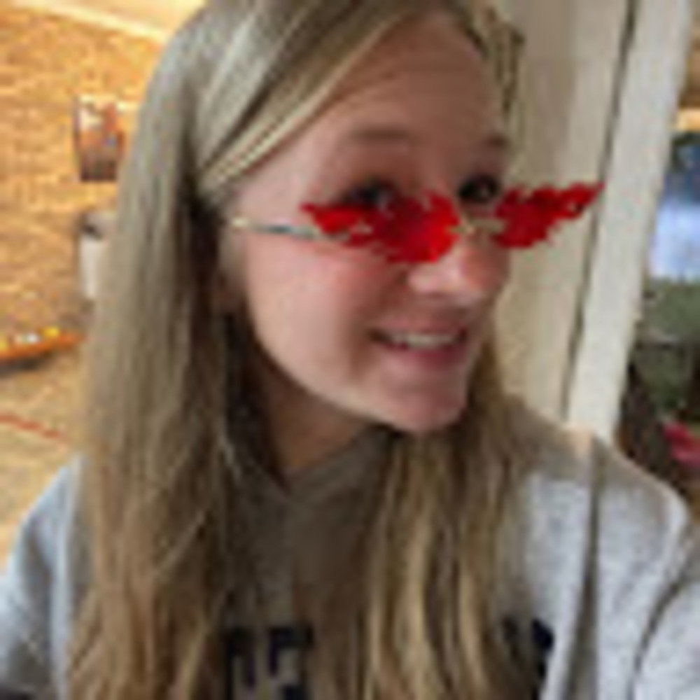 Meet your Posher, Effie